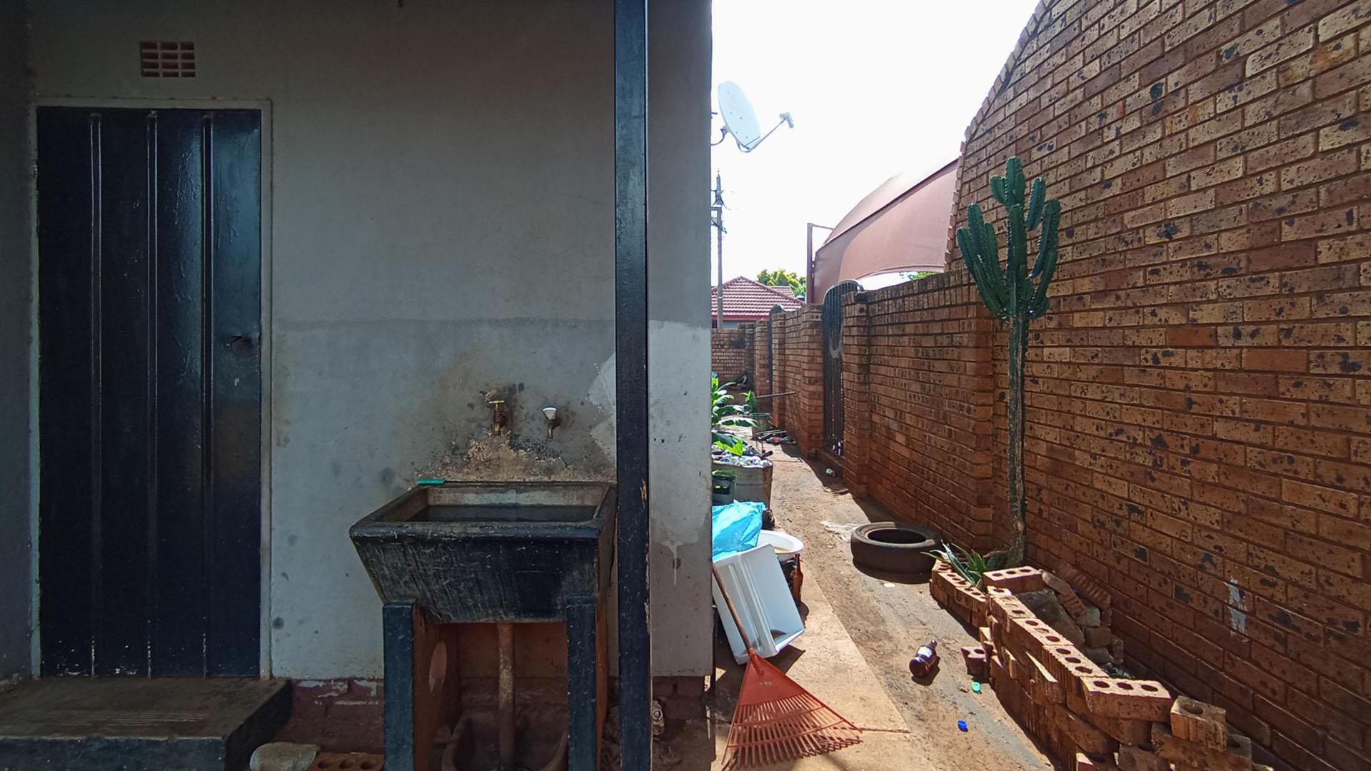 Backyard of property in Ga-Rankuwa