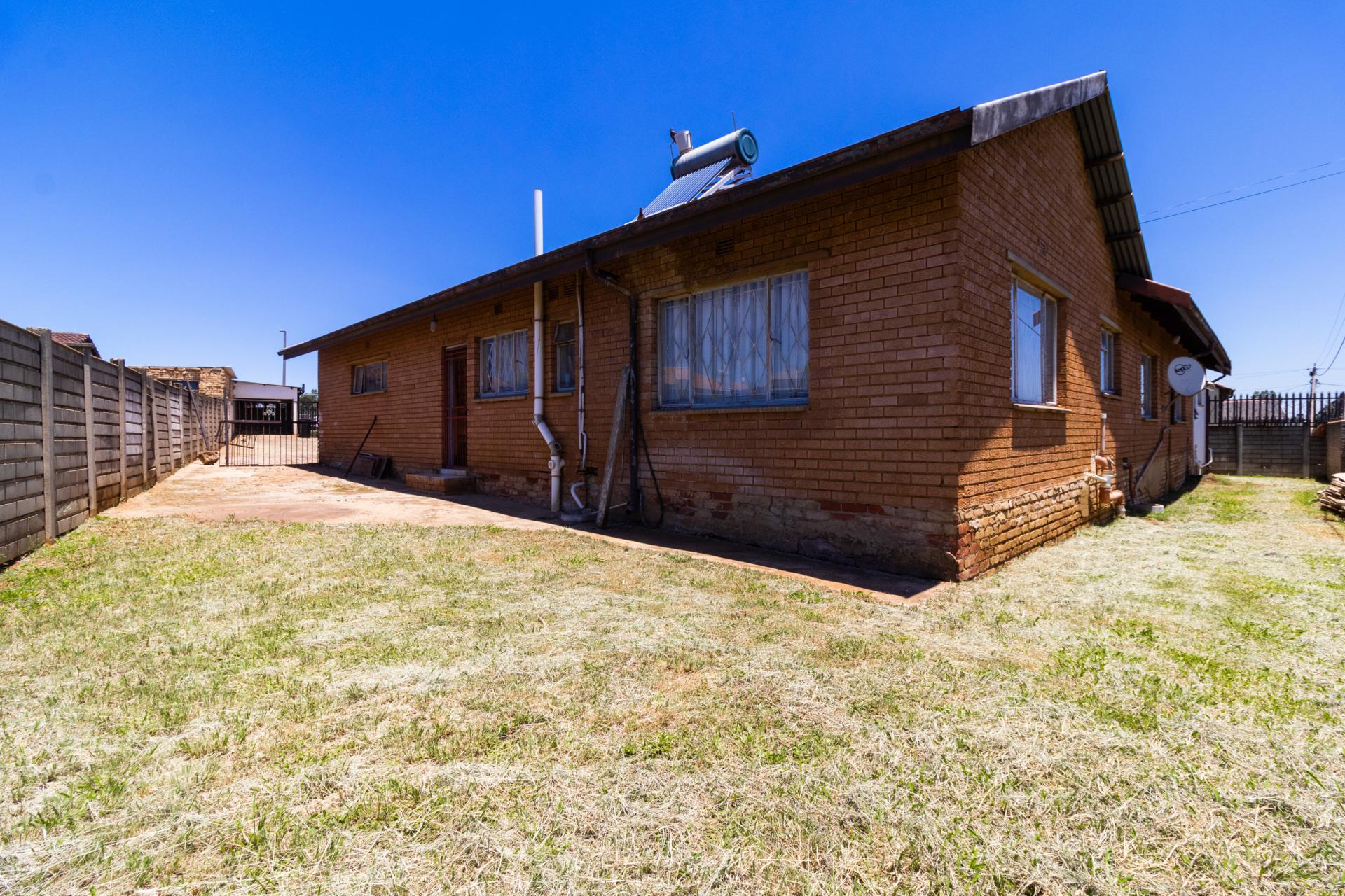  of property in Lenasia