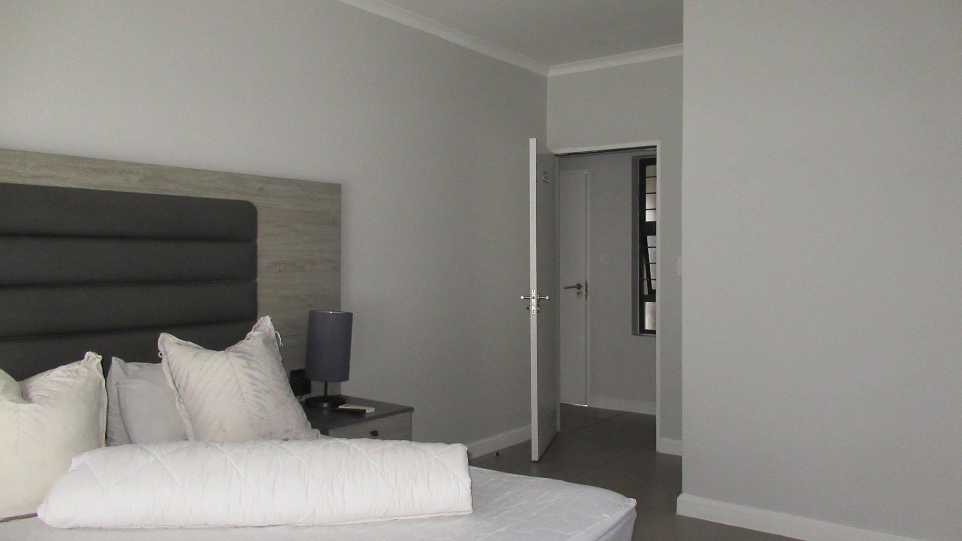 Bed Room 1 - 15 square meters of property in Morningside