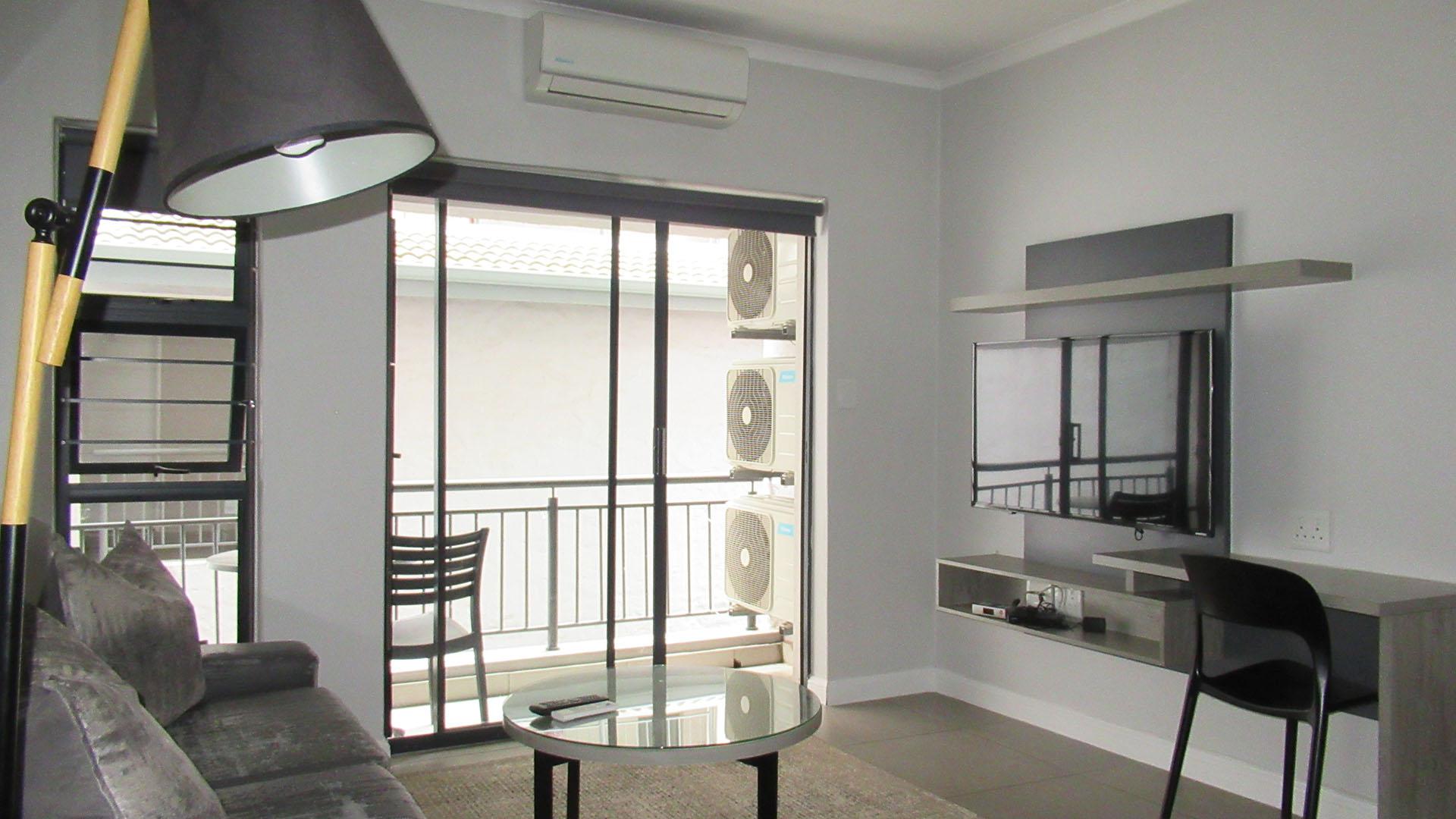 Lounges - 12 square meters of property in Morningside