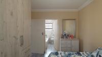 Main Bedroom - 11 square meters of property in Andeon