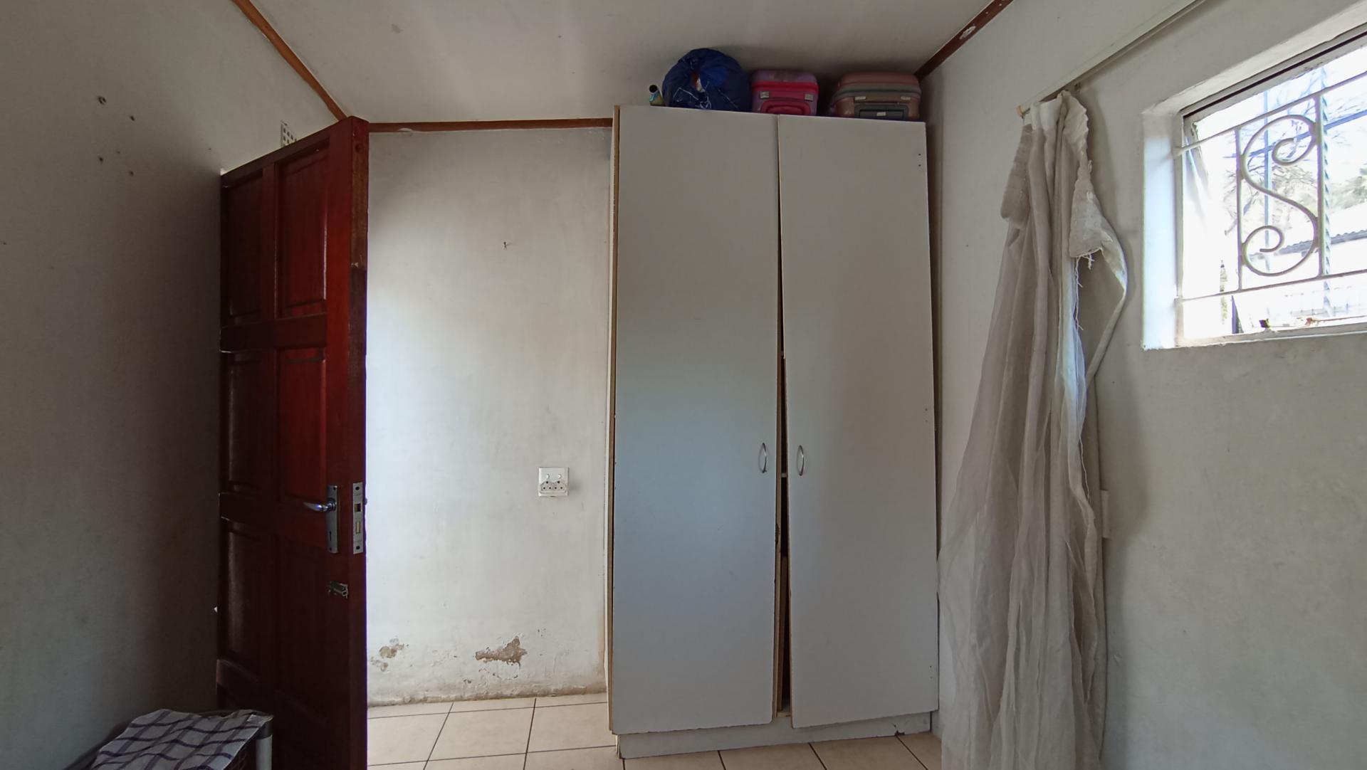 Staff Room - 14 square meters of property in Orange Grove