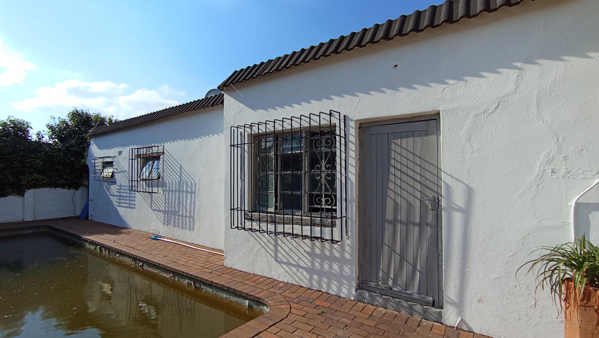 Backyard of property in Orange Grove