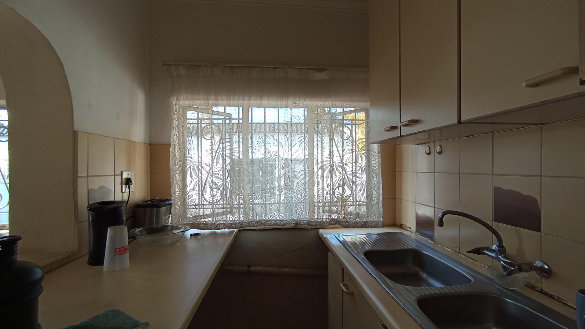 Scullery - 4 square meters of property in Orange Grove