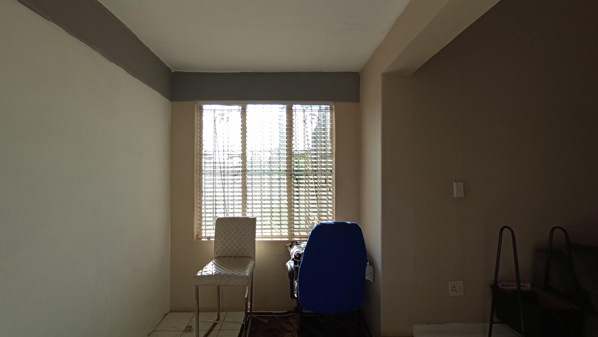 Spaces - 30 square meters of property in Orange Grove