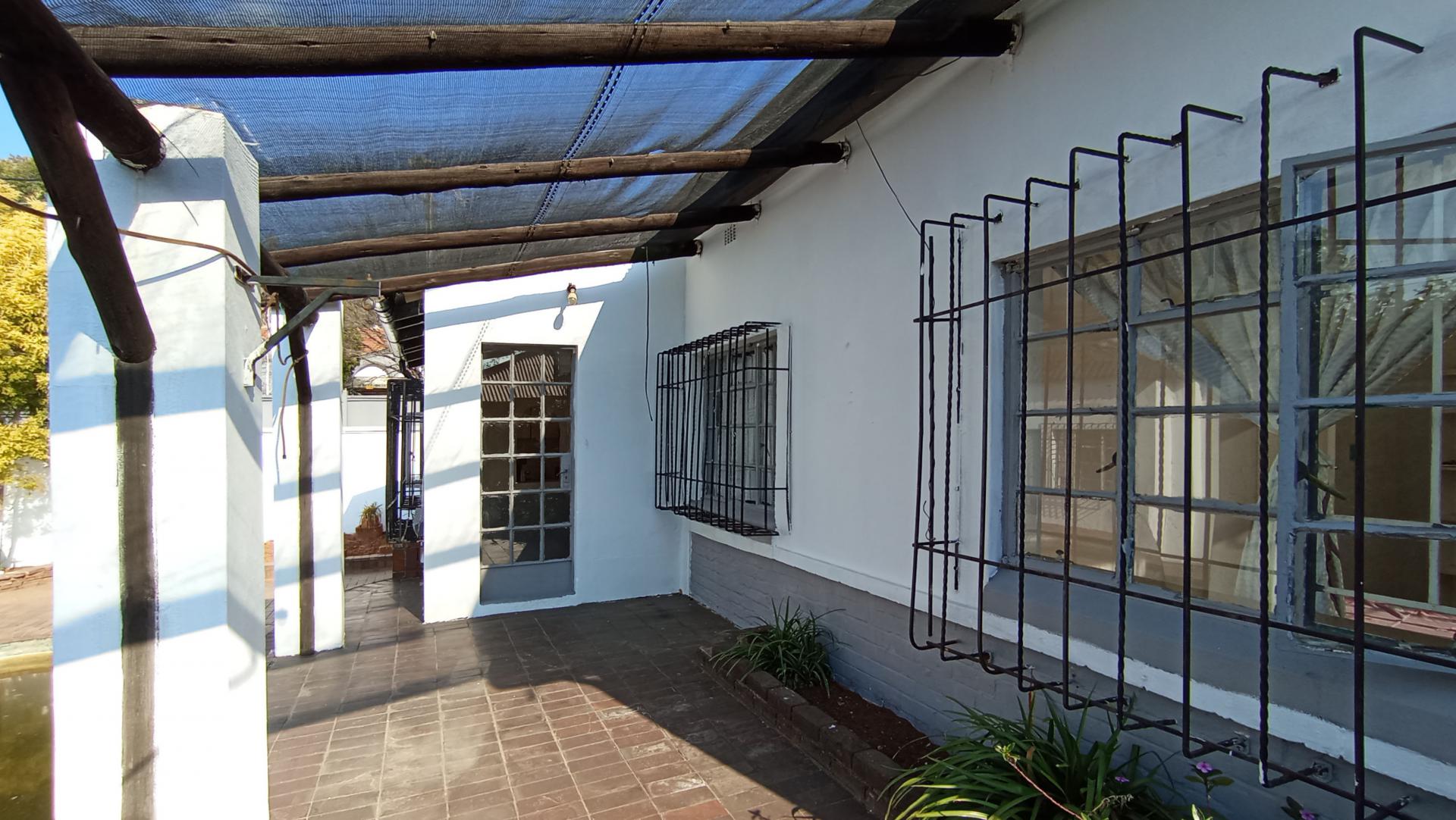 Patio - 13 square meters of property in Orange Grove