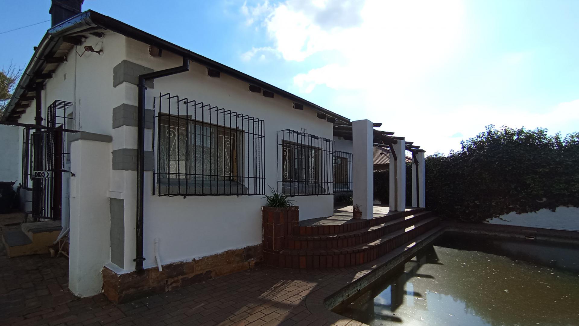 Backyard of property in Orange Grove