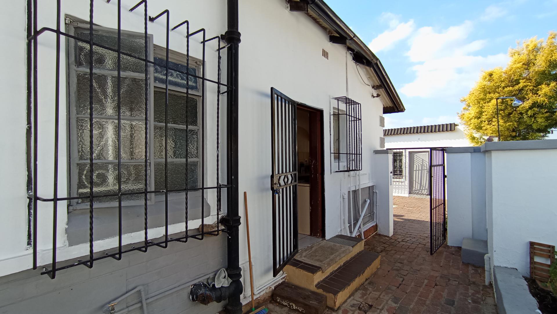 Backyard of property in Orange Grove