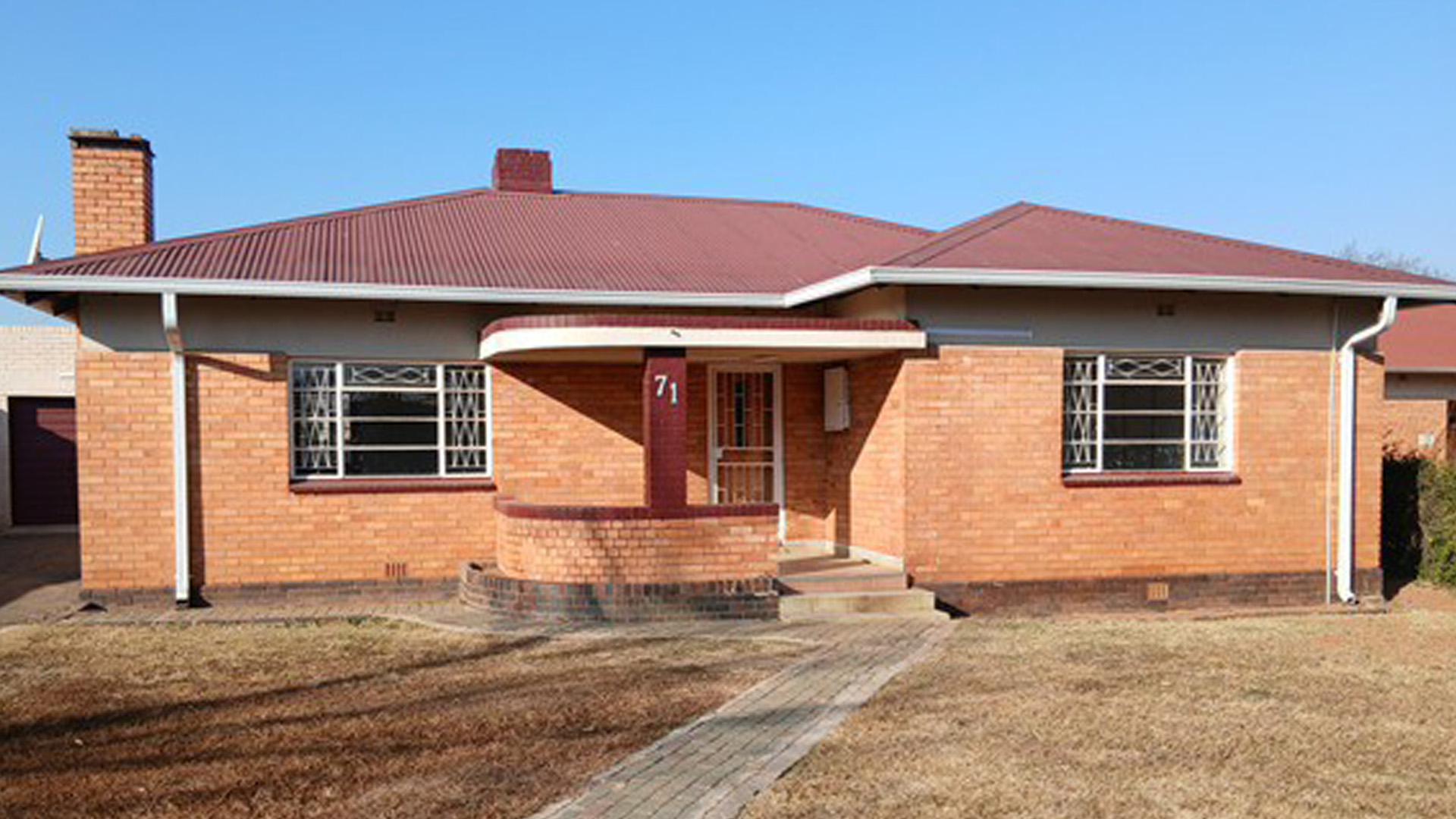 Front View of property in Nigel