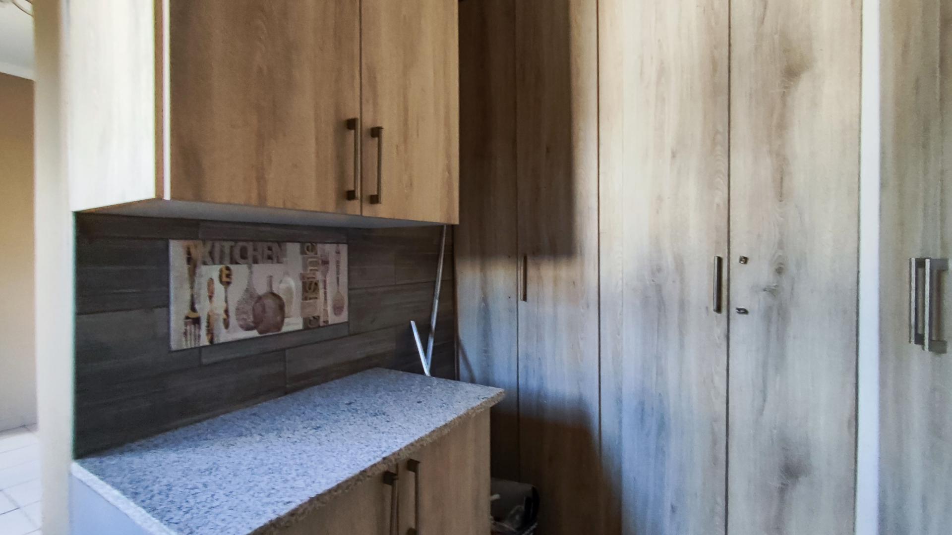 Kitchen - 33 square meters of property in Plantation