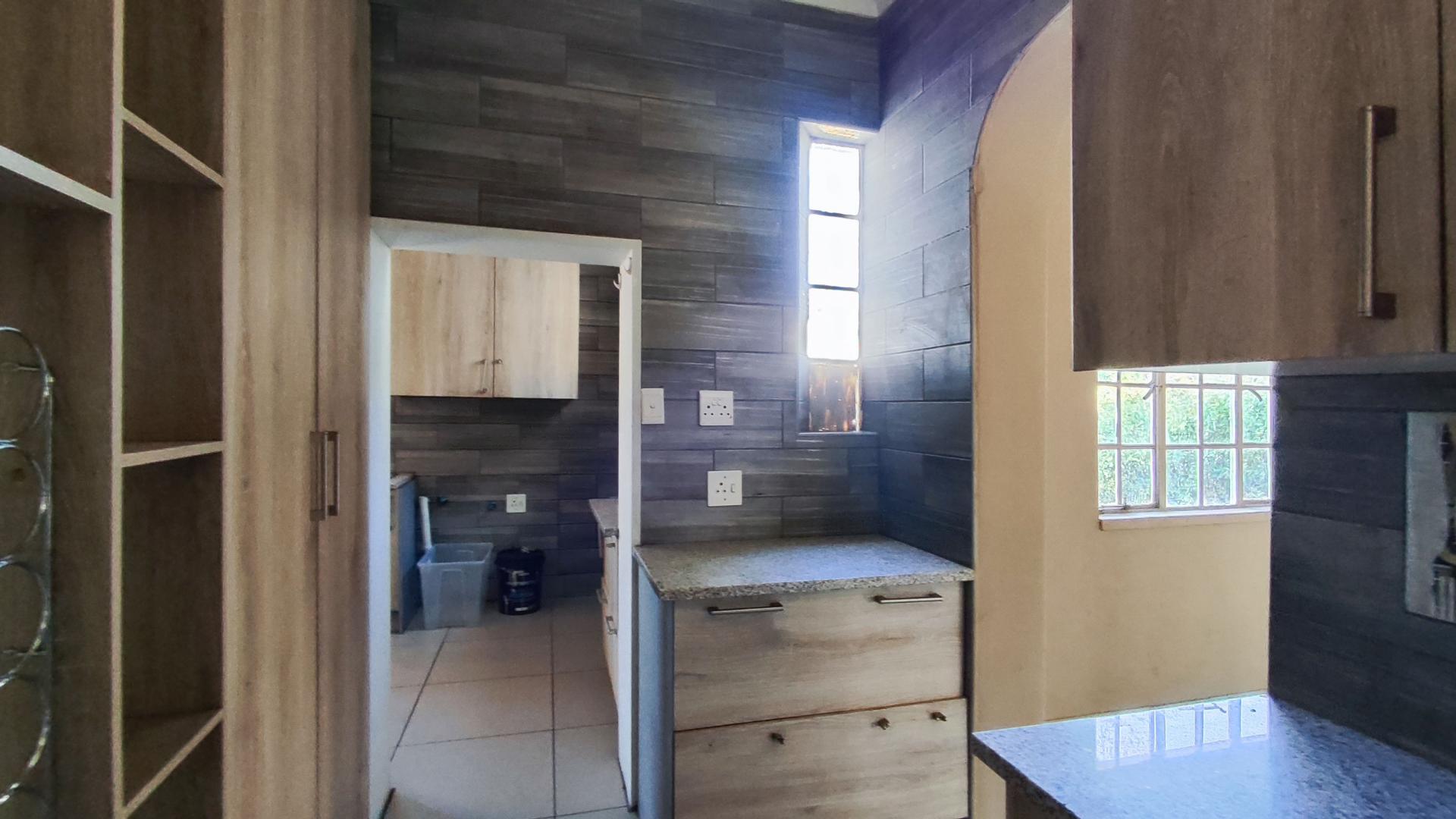 Kitchen - 33 square meters of property in Plantation