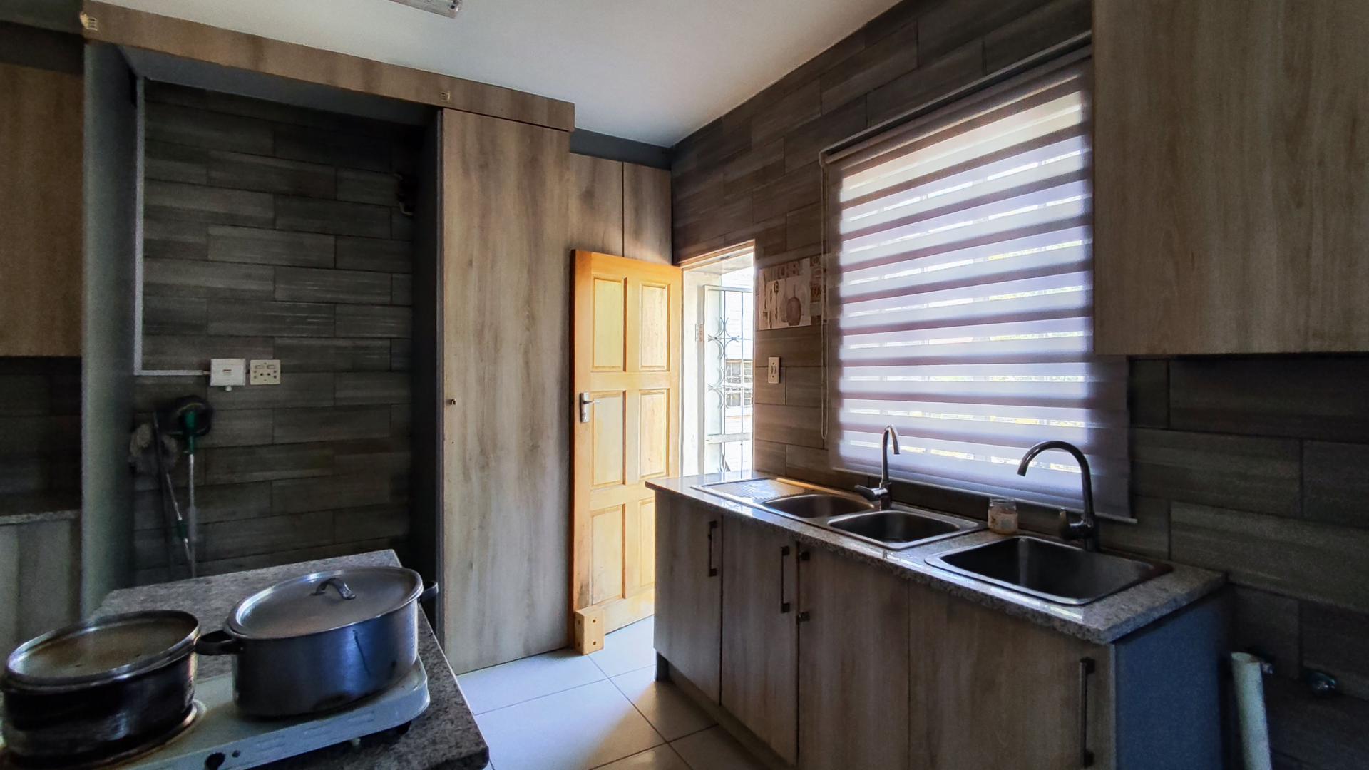 Kitchen - 33 square meters of property in Plantation