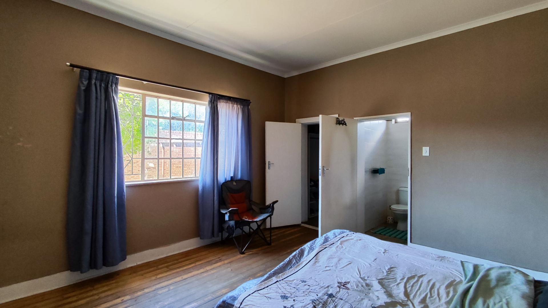 Bed Room 2 - 28 square meters of property in Plantation