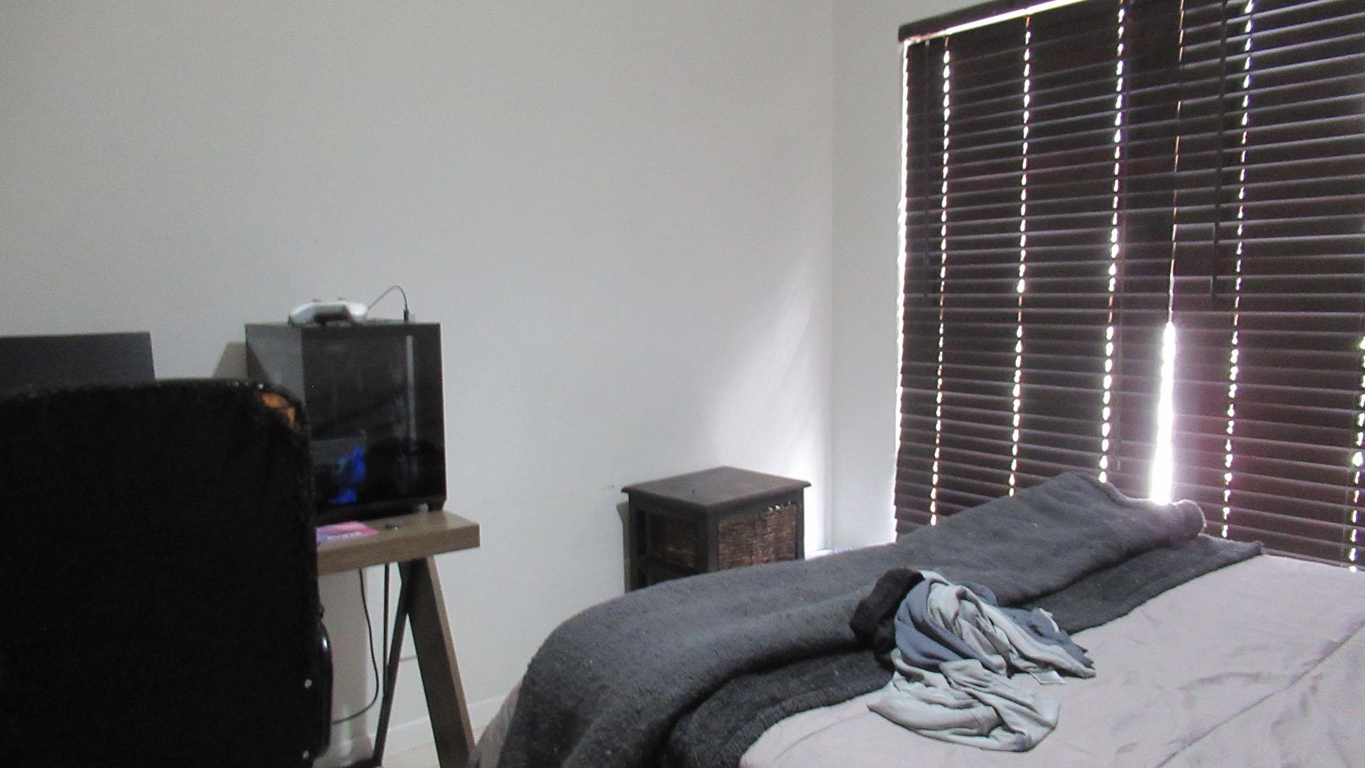Bed Room 1 - 18 square meters of property in Greenstone Hill