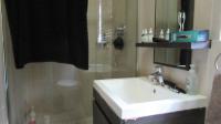 Bathroom 1 - 5 square meters of property in Greenstone Hill