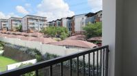 Balcony - 4 square meters of property in Greenstone Hill