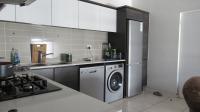 Kitchen - 10 square meters of property in Greenstone Hill