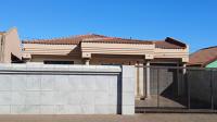 Front View of property in Vosloorus