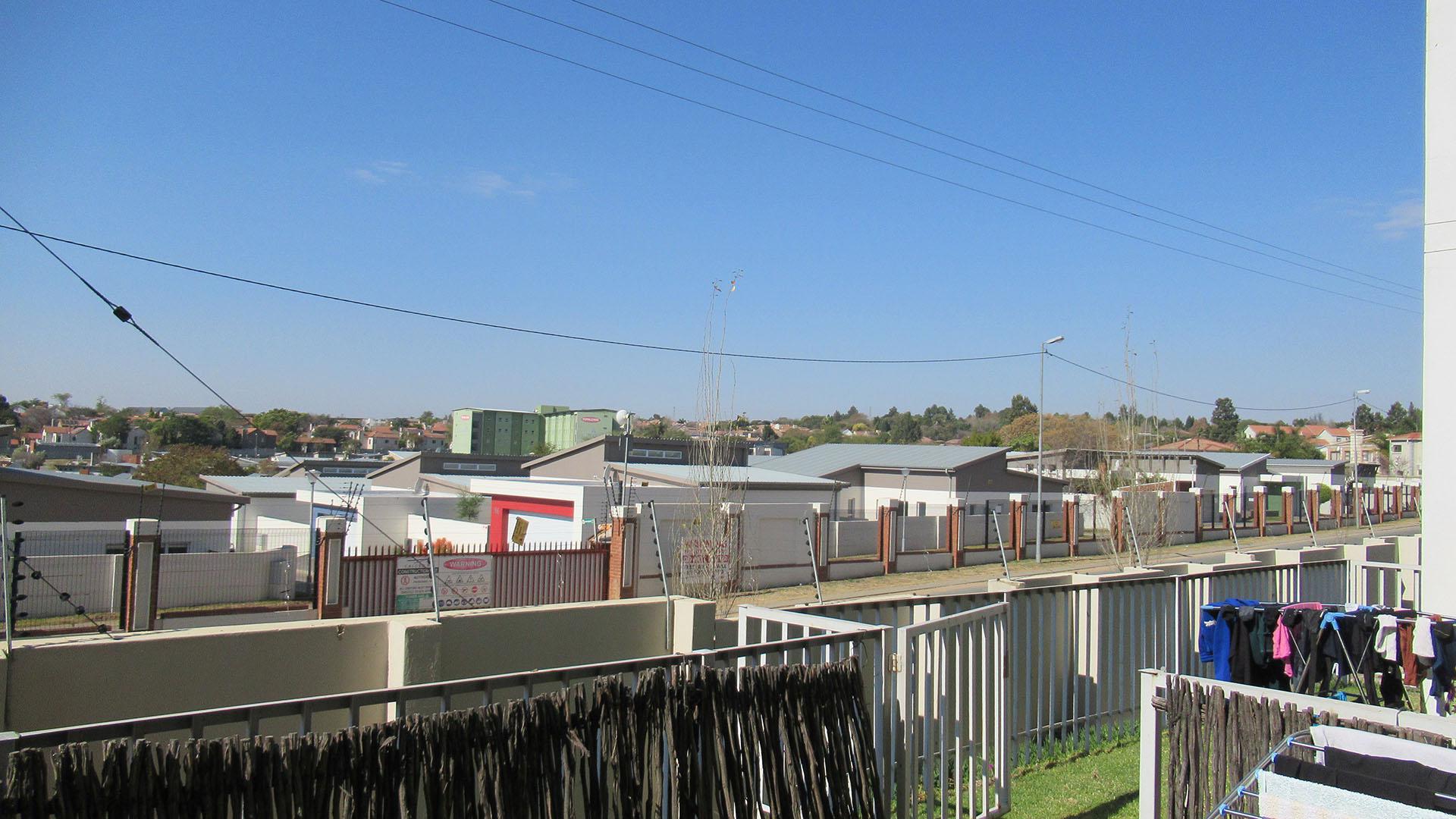 Patio - 6 square meters of property in Broadacres