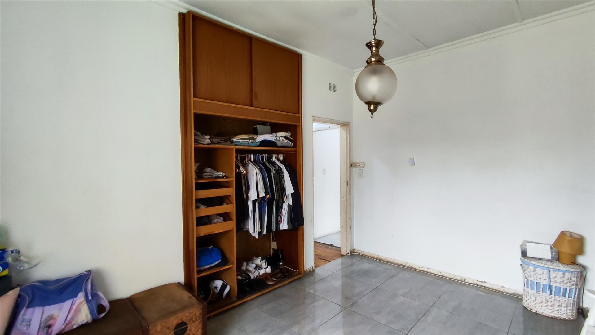 Spaces - 46 square meters of property in Brenthurst