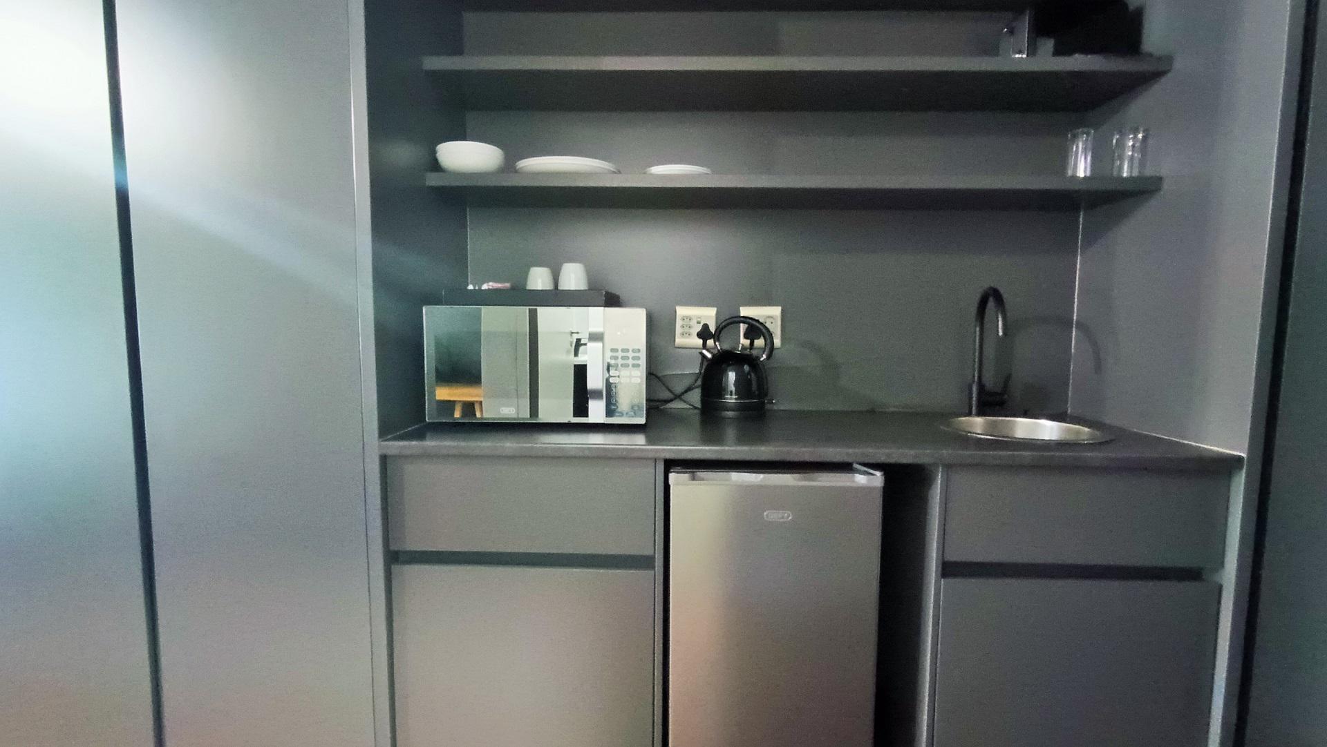 Kitchen - 7 square meters of property in Cape Town Centre