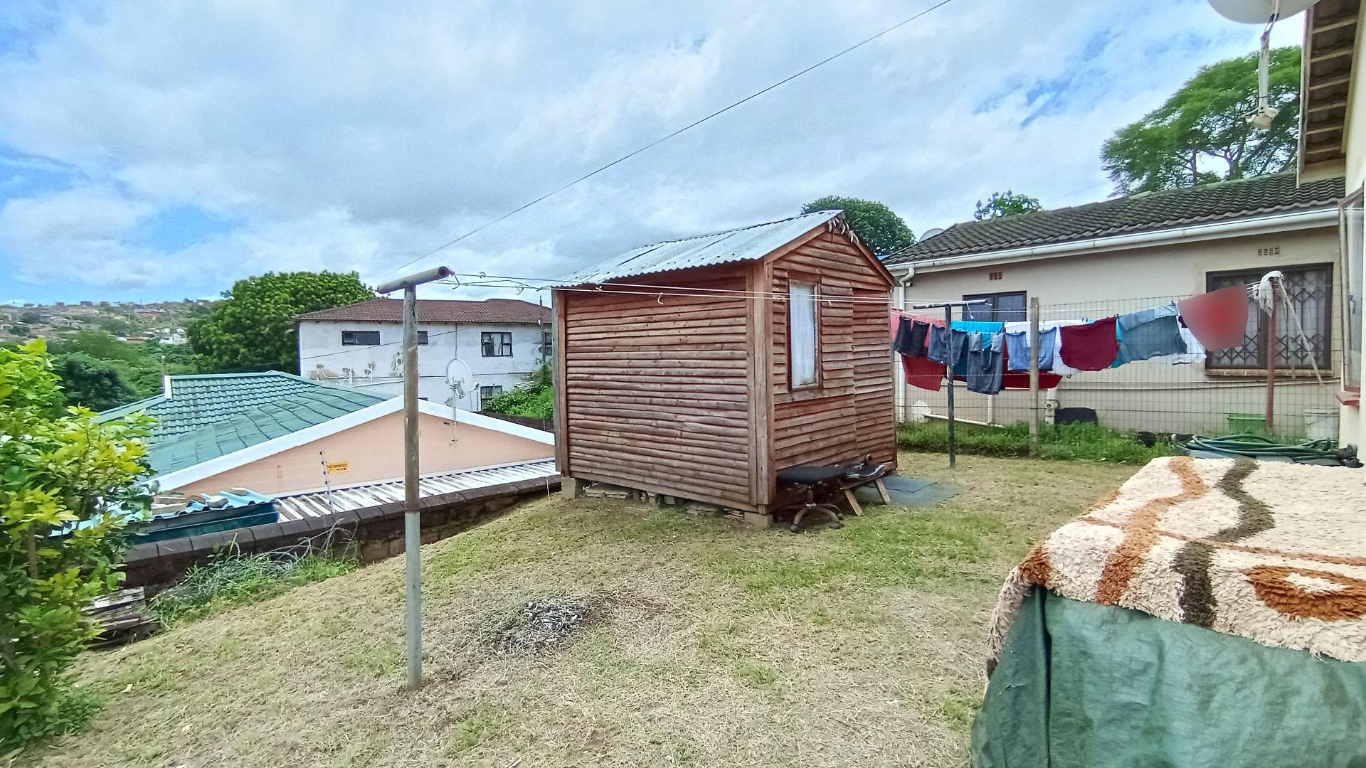 Backyard of property in Newlands West