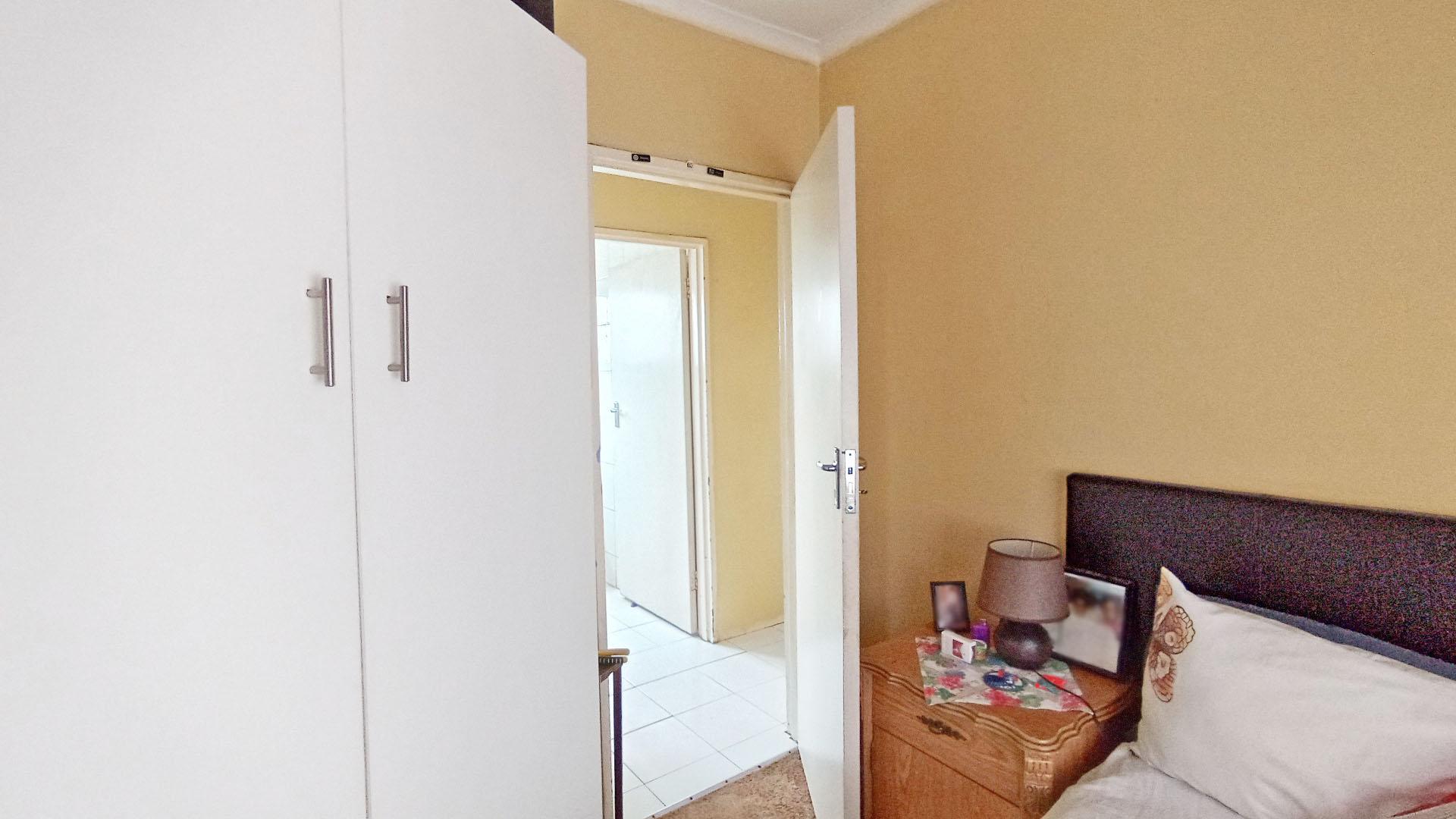 Bed Room 3 - 7 square meters of property in Newlands West