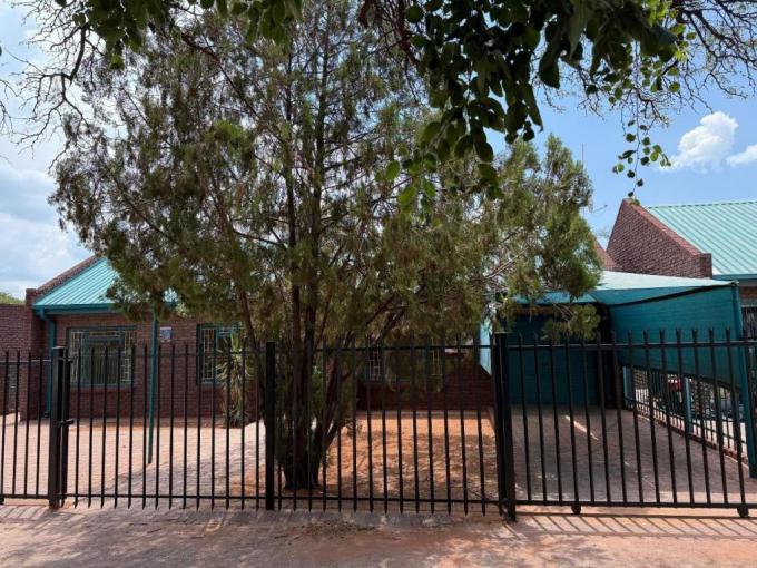 3 Bedroom Simplex to Rent in Kathu - Property to rent - MR668033