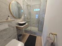  of property in Bloubergrant
