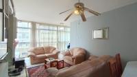 Lounges - 19 square meters of property in Amanzimtoti 