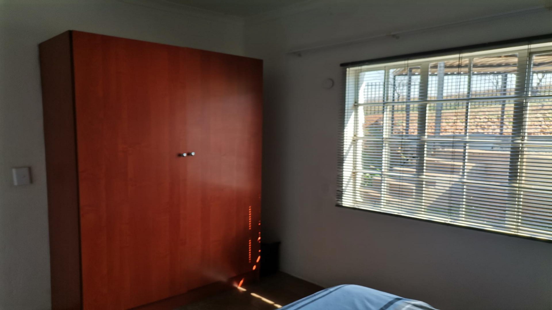 Bed Room 1 of property in Vaal Oewer