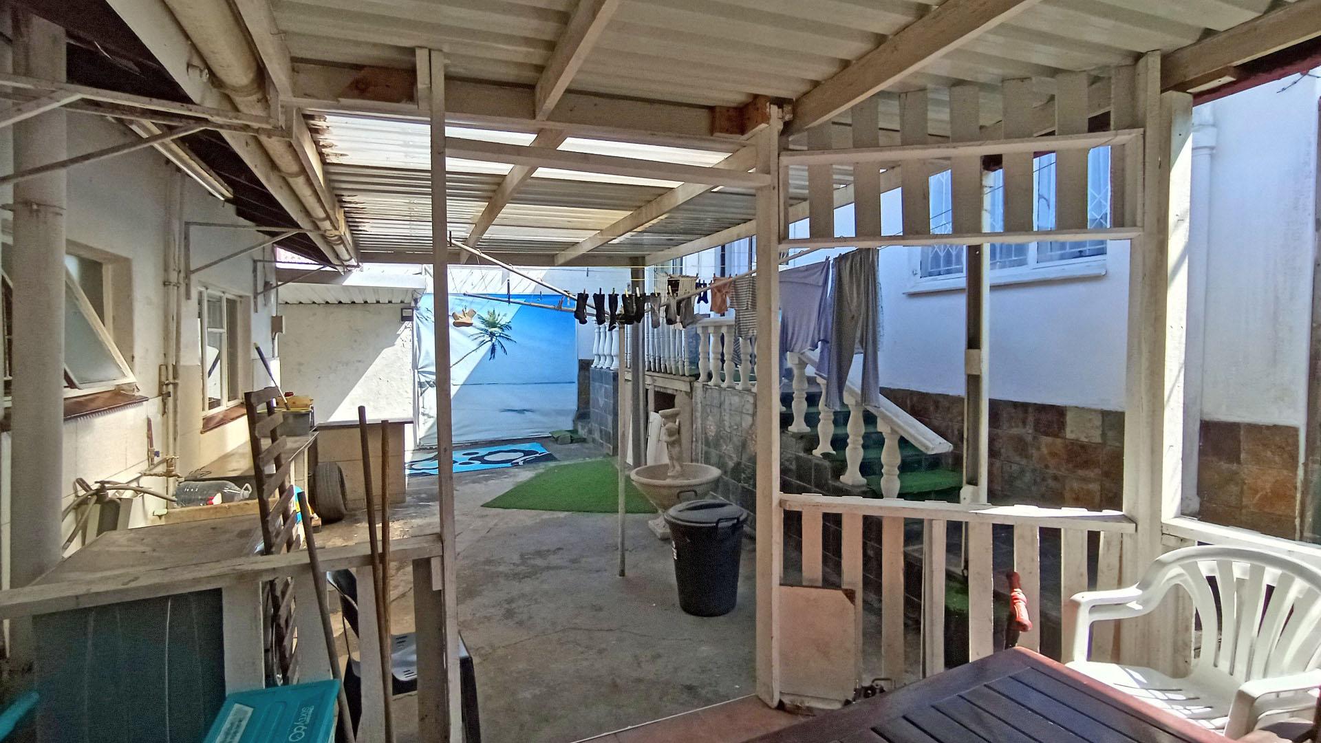 Patio - 28 square meters of property in Crossmoor