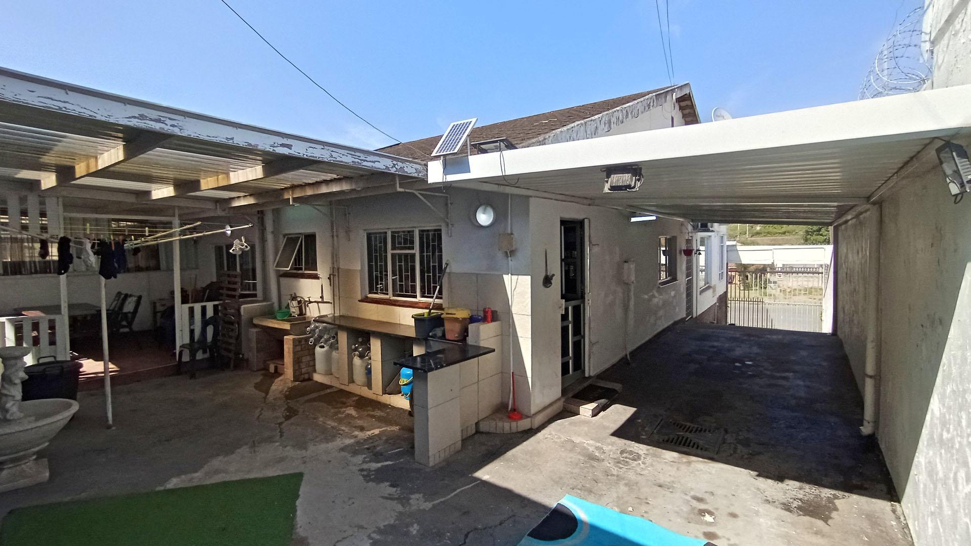 Backyard of property in Crossmoor