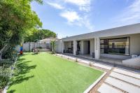 6 Bedroom 5 Bathroom Freehold Residence for Sale for sale in Oak Glen