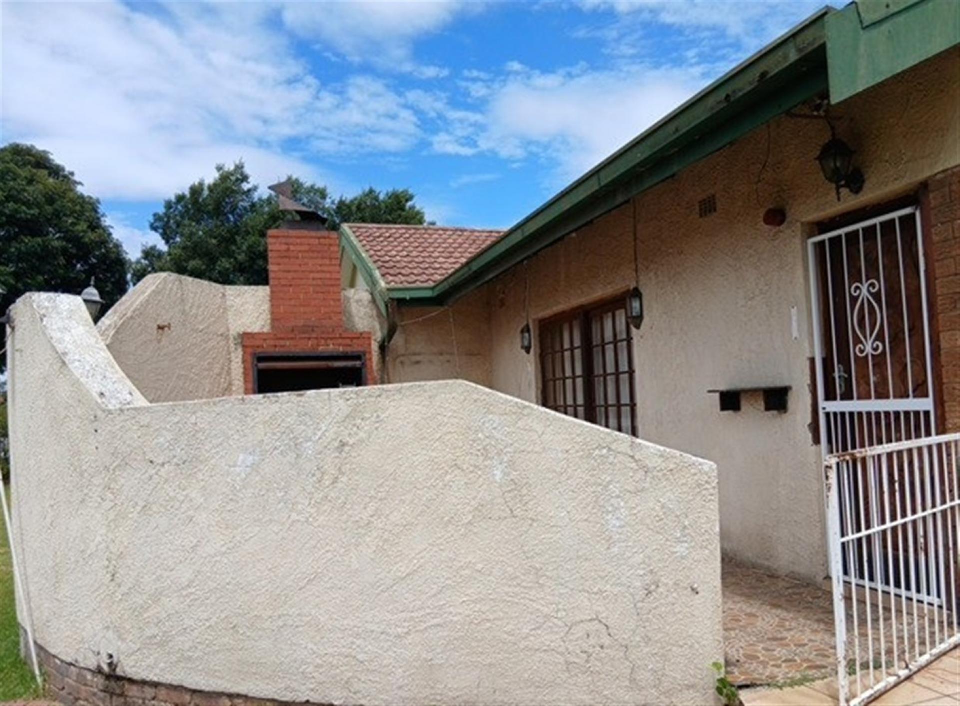 Front View of property in Kriel