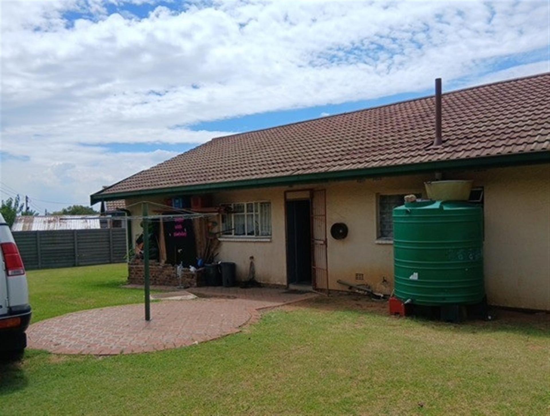 Front View of property in Kriel