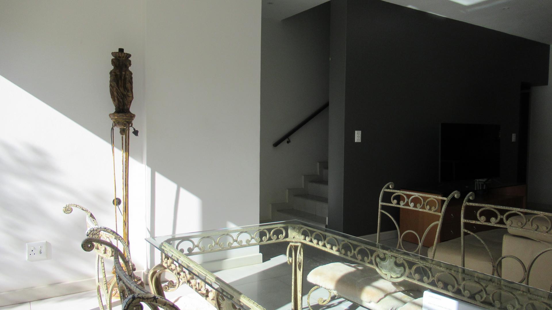 Lounges - 28 square meters of property in Homes Haven