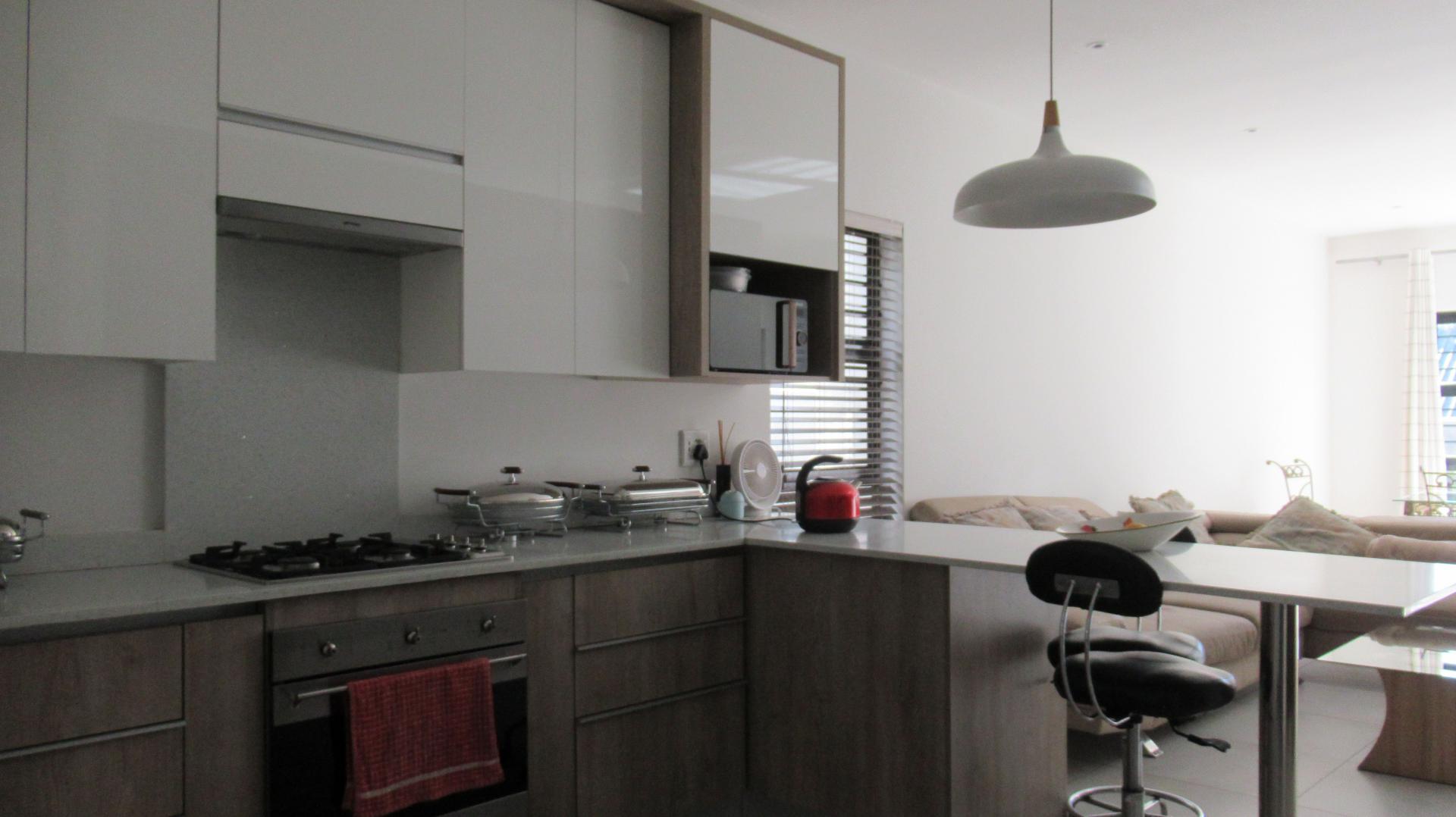 Kitchen - 13 square meters of property in Homes Haven