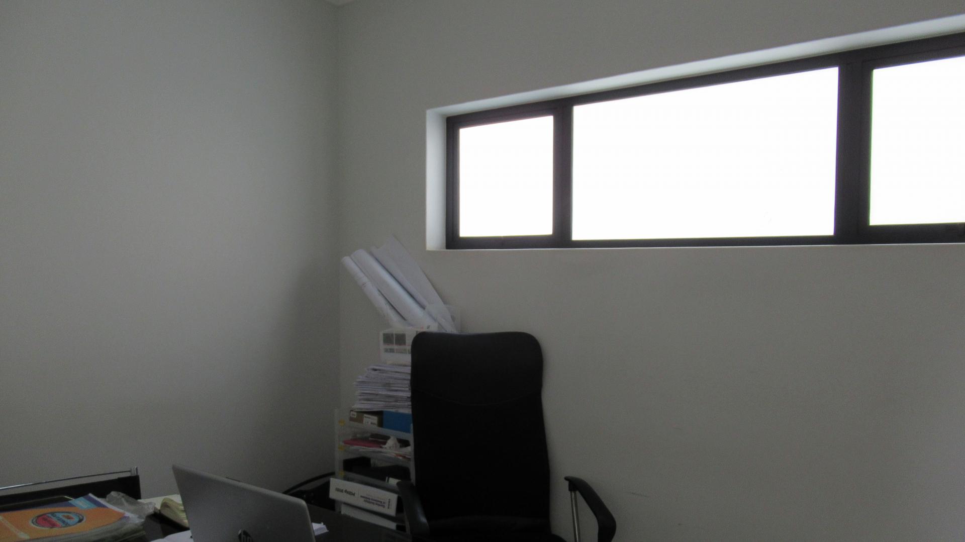 Study - 8 square meters of property in Homes Haven