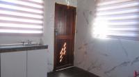 Kitchen - 9 square meters of property in Mohlakeng