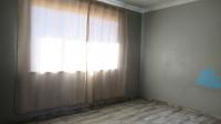 Bed Room 2 - 10 square meters of property in Mohlakeng