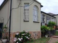 Front View of property in Troyeville