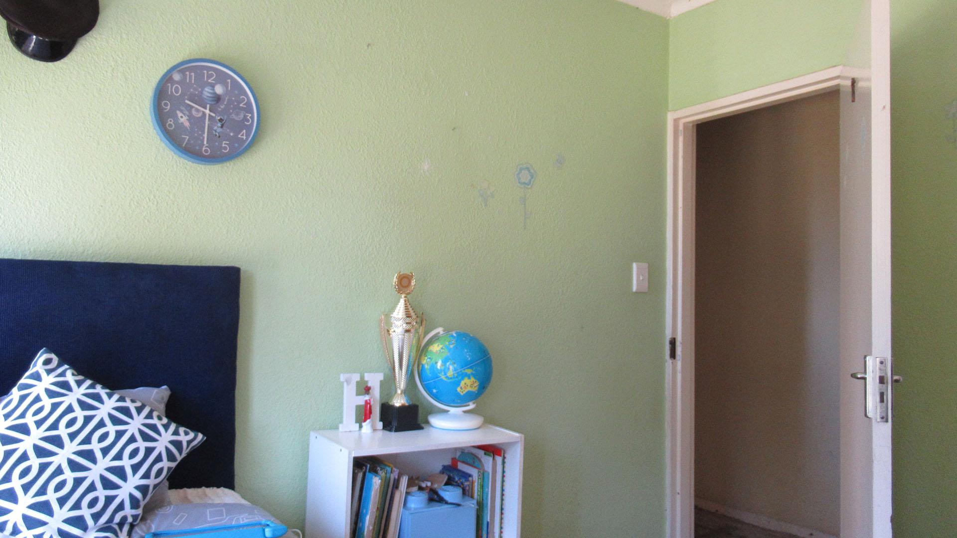 Bed Room 2 - 11 square meters of property in Wilropark