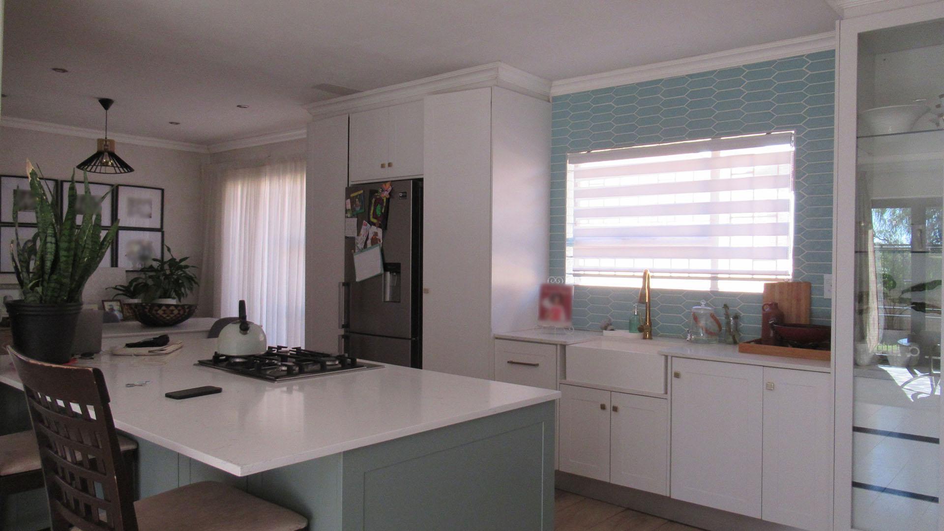 Kitchen - 13 square meters of property in Wilropark