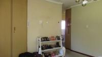 Main Bedroom - 28 square meters of property in Wilropark