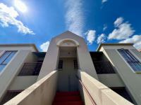 2 Bedroom 1 Bathroom Simplex for Sale for sale in Oakdene