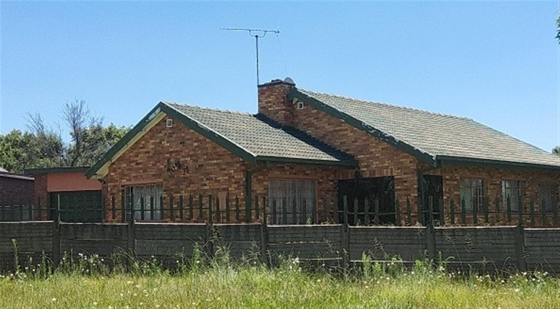Front View of property in Ermelo