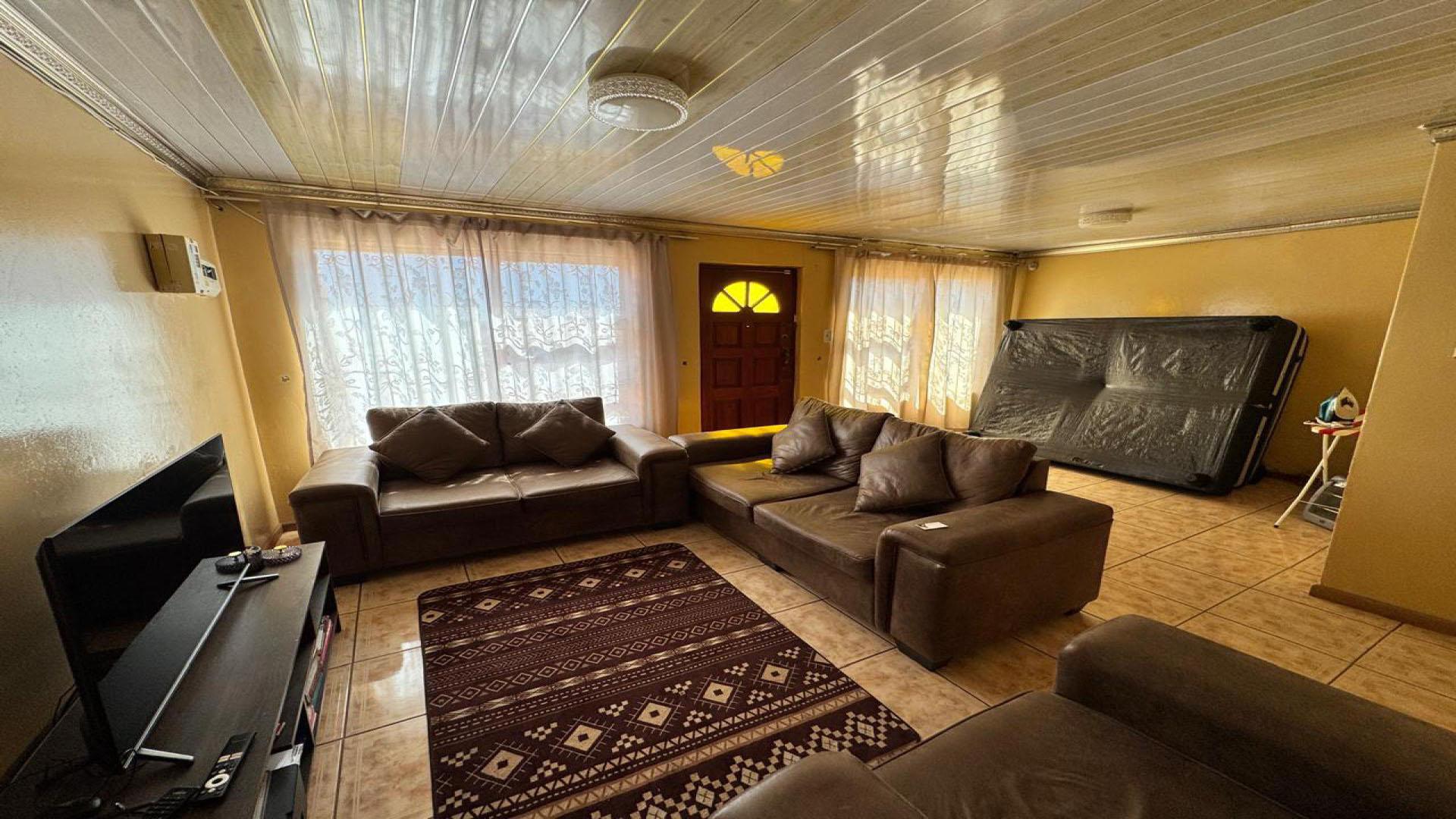 Lounges of property in Kwa Nobuhle 