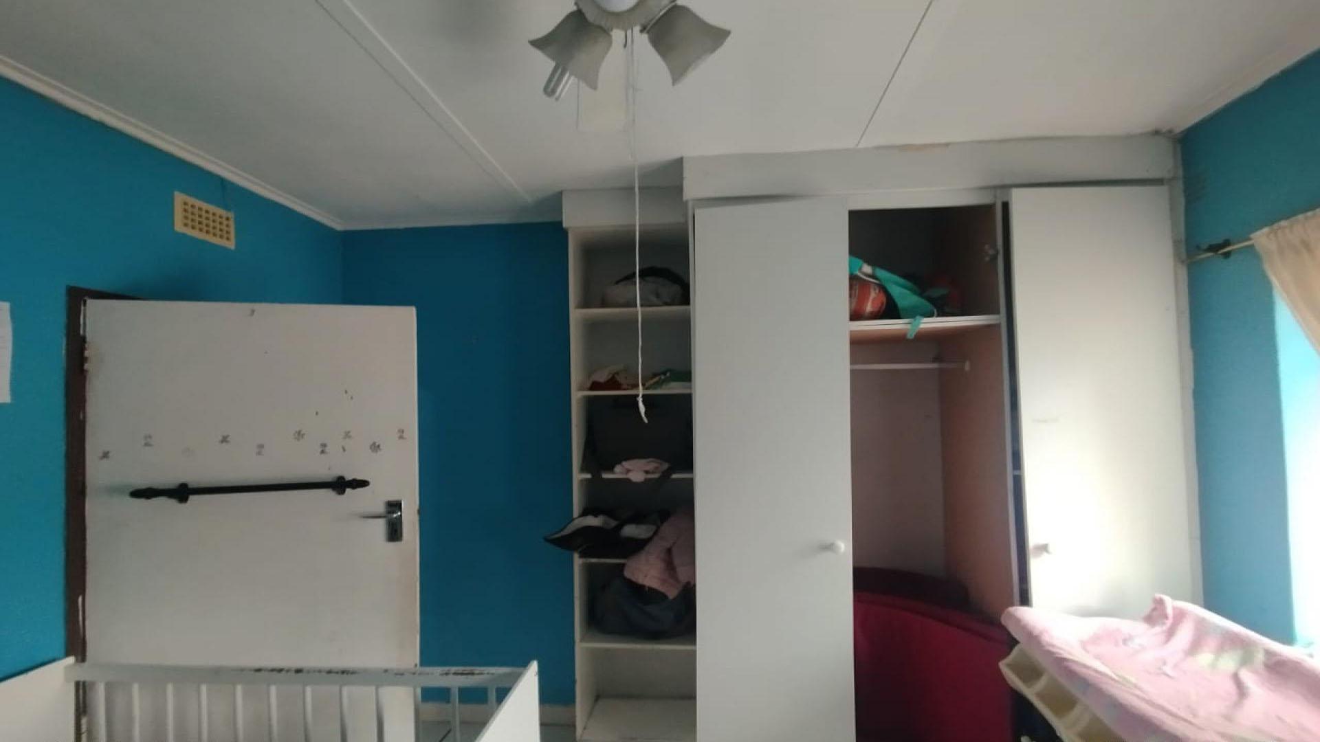 Bed Room 1 of property in Vanderbijlpark