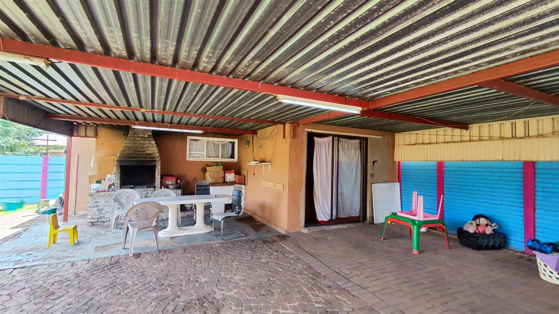 Patio - 6 square meters of property in Vanderbijlpark